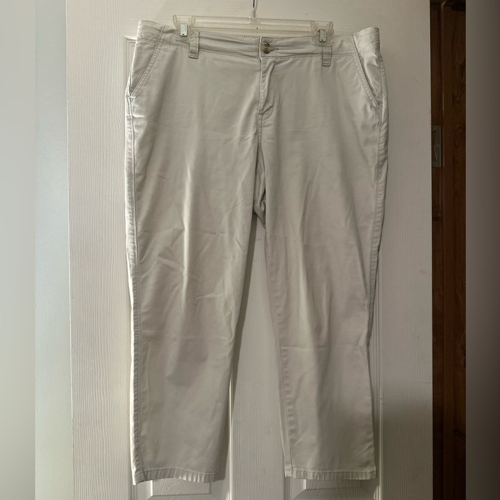 Crown & Ivy Women's Cream Chinos